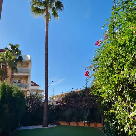 Jardin, Piscina Y Playa Denia